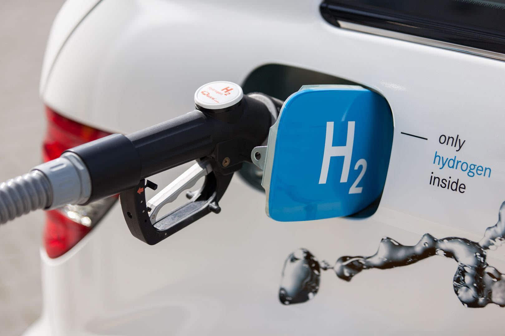 同样烧氢气，氢燃料电池和氢内燃机差异在哪？